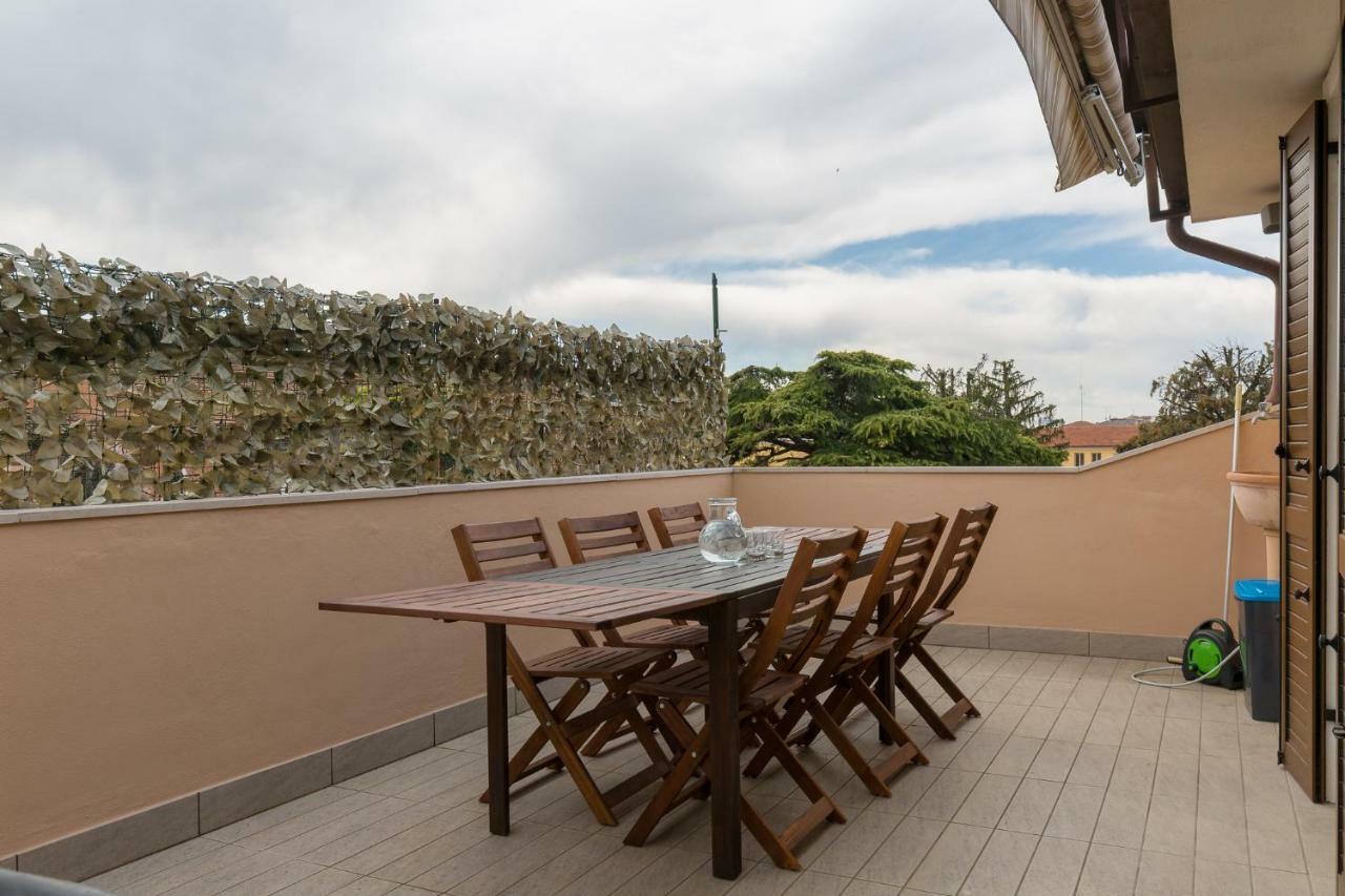 Point Of View Apartment Verona Bagian luar foto
