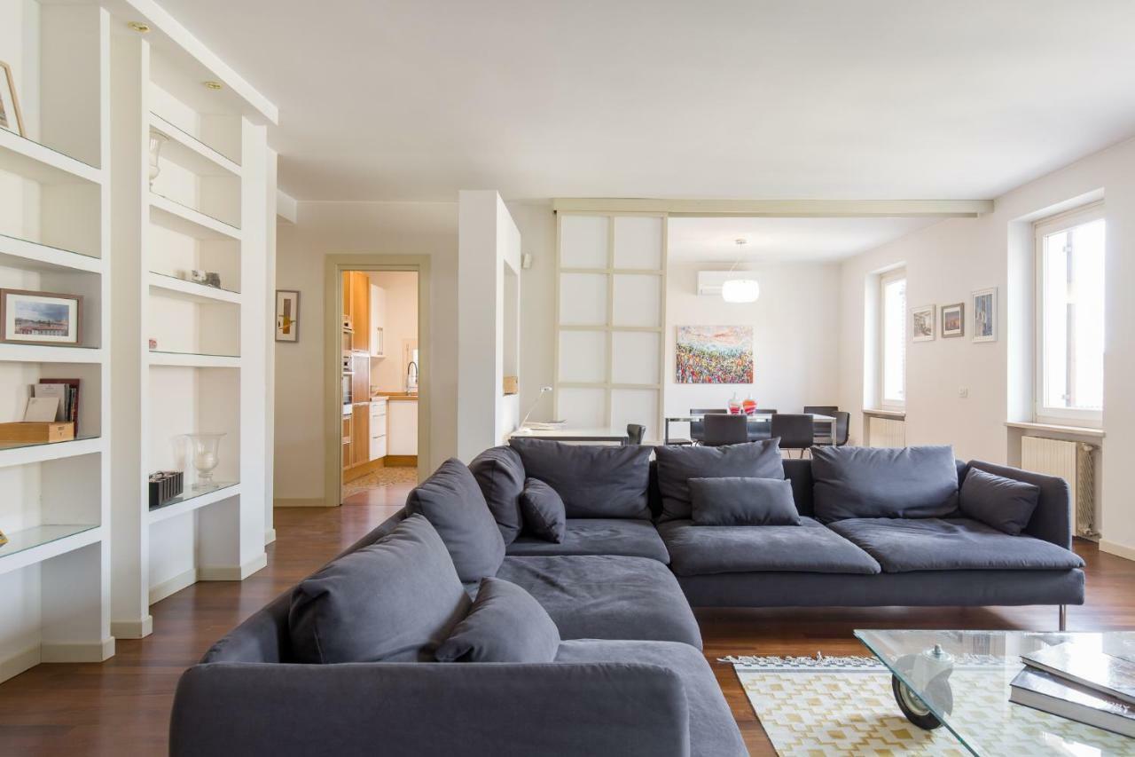 Point Of View Apartment Verona Bagian luar foto