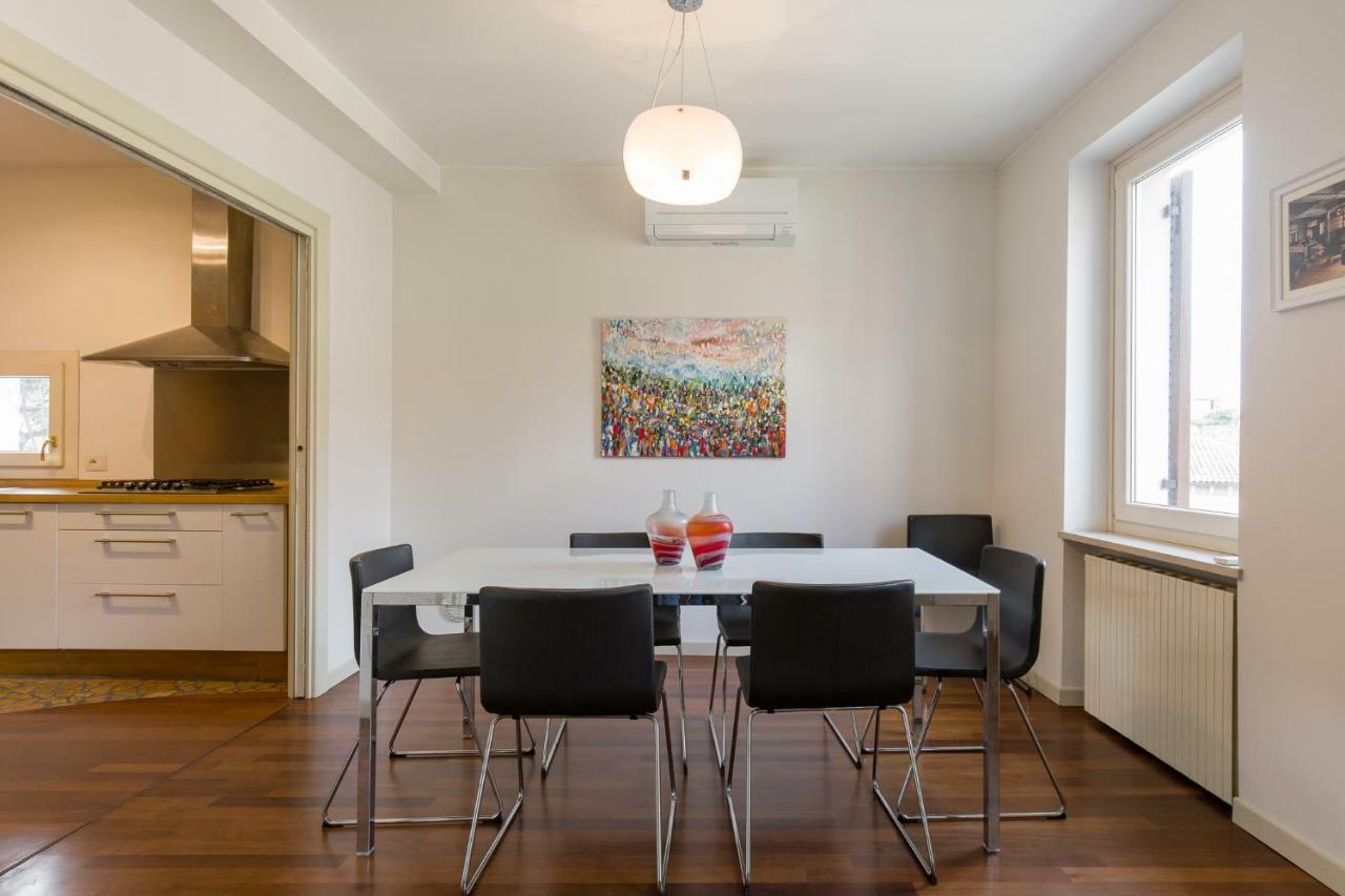 Point Of View Apartment Verona Bagian luar foto