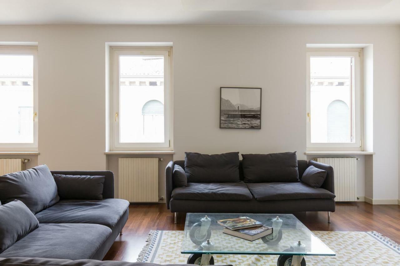 Point Of View Apartment Verona Bagian luar foto